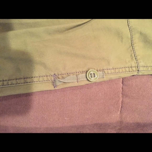 Izod green pants size 10 crop-able - Picture 4 of 4